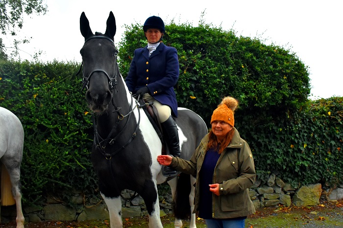Blazers joint master Joanna Hyland with her mother Oonagh Mary at the opening meet at Rafterys Bar
