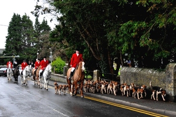 Galway_Blazers_huntsman_Tom_Dempsey_leaving_the_meet_at_Athenry