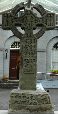Kells_10th_century_Market_Cross_with_a_mounted_staghunting_scene_on_the_base