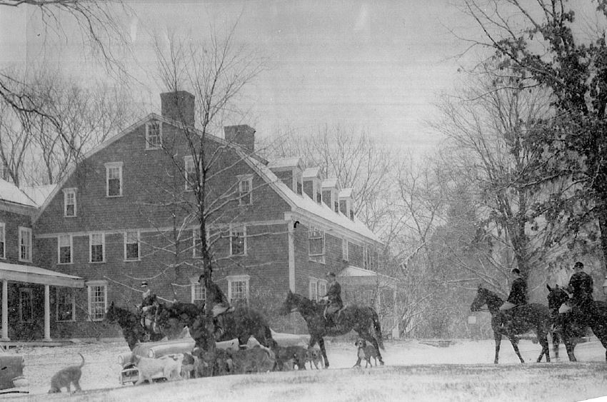 millwood hunt.wayside inn.1940s
