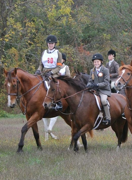 blue ridge hunt foxhunting children competing in the junior north american field hunter championships