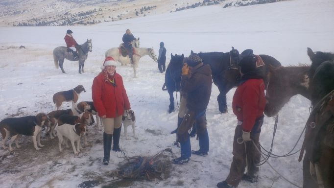 16 Big Sky Hounds inprompto bonfire built at the check photo by